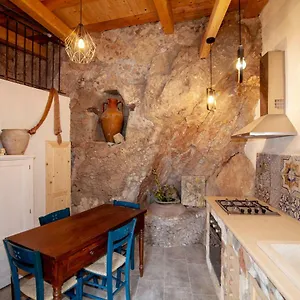 Casa La Rocca Ferienhaus